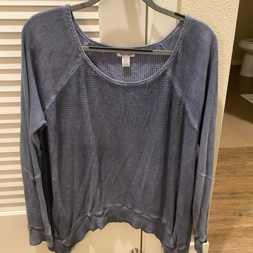 Blue long sleeve shirt/sweater